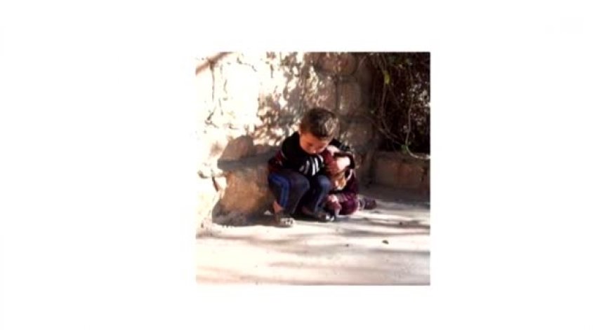 Една снимка от Сирия развълнува целия свят