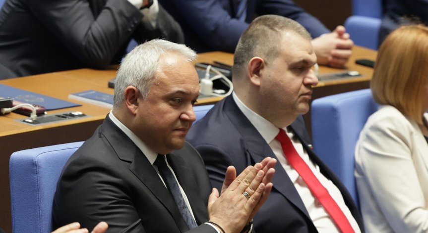ДПС привиква спешно Демерджиев в НС заради твърденията му за Пеевски