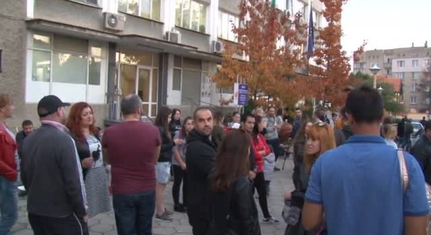 Пълна забрана на каруците, поискаха протестиращи в Казанлък 