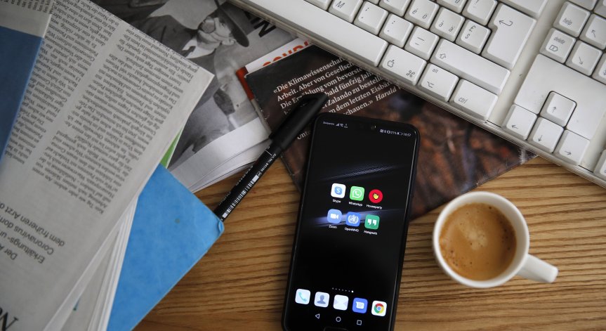 Служителите на Google ще работят хоумофис поне до юли 2021 г.