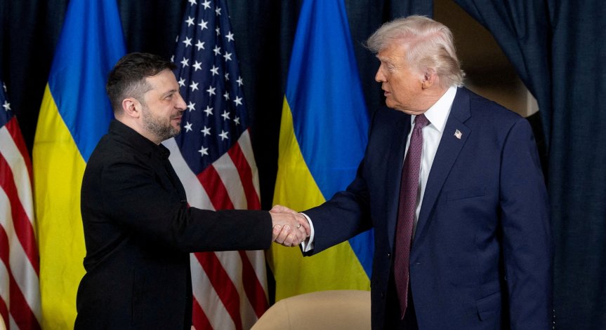 Зеленски честити рождения ден на Тръмп и поговориха за война и мир