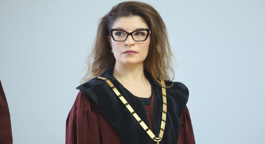 Десислава Атанасова опроверга Демерджиев за полета на 5 април 2024 г.