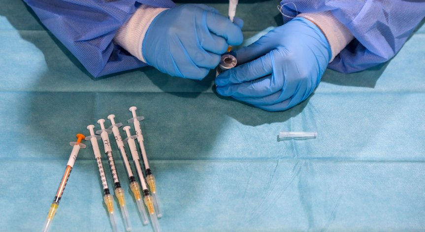 Франция разреши различна втора доза за получилите първа от AstraZeneca