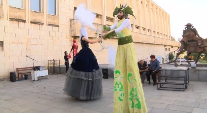 Над 3 хил. души се събраха на карнавала на хумора в Габрово