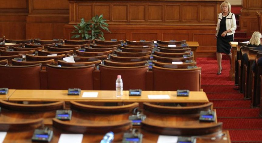 Парламентарна математика: Излиза ли сметката за редовно правителство с многото неизвестни?