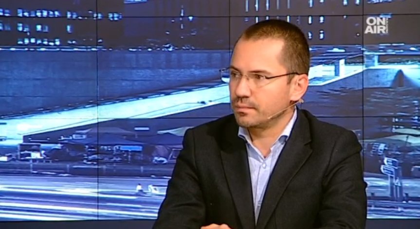 Отпадането на ИК и Пакта за миграцията – гордост за България, заяви Джамбазки
