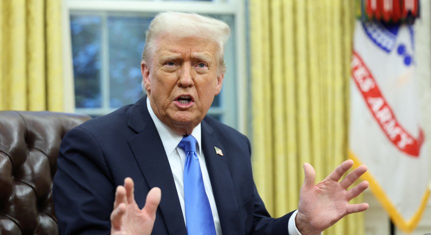 Не са посочени причини за действието на президента.