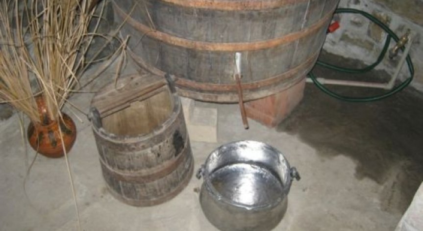 Депутатите решиха казаните за ракия в селата да са до 500 литра