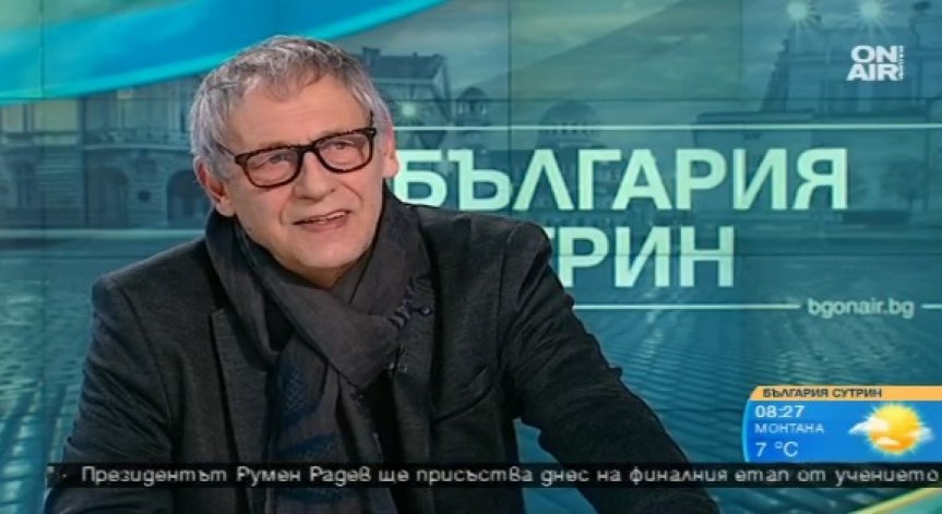 Рашко Младенов не иска да бърза с решение по казуса 