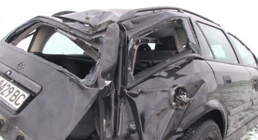 Студентка излетя на пътя Русе-Разград, оцеля по чудо