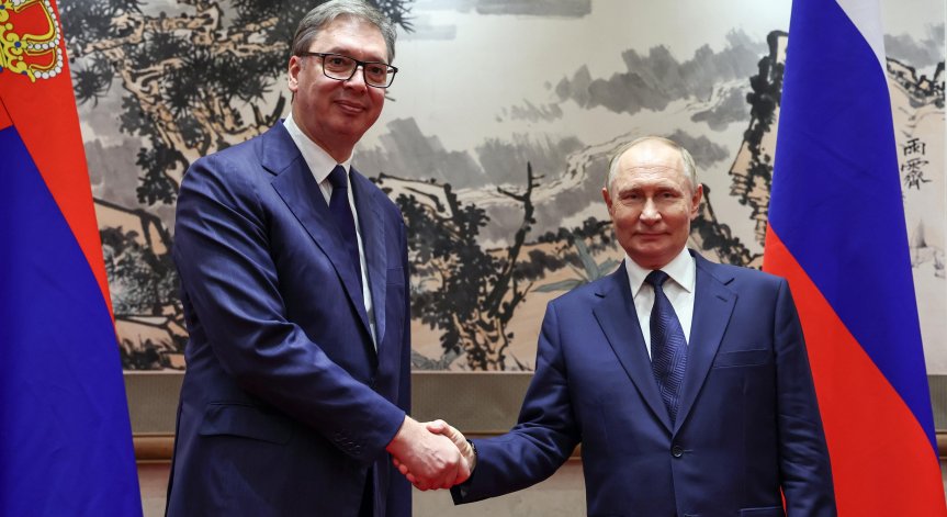 Вучич се моли на Путин за газ, Сърбия има гориво до 15 януари