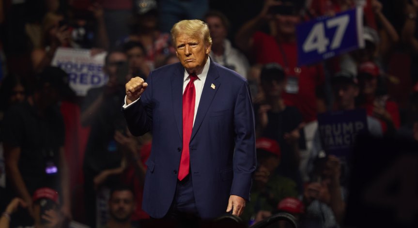 Правилата предвиждат изключване на микрофоните по време на речта на другия кандидат.