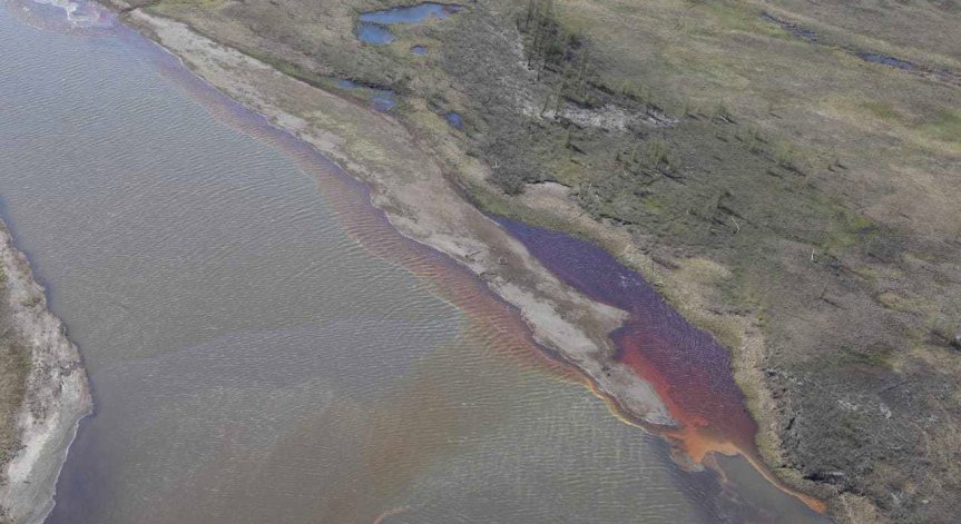 Екокатастрофа в Арктика, над 20 000 тона гориво изтекоха край Норилск
