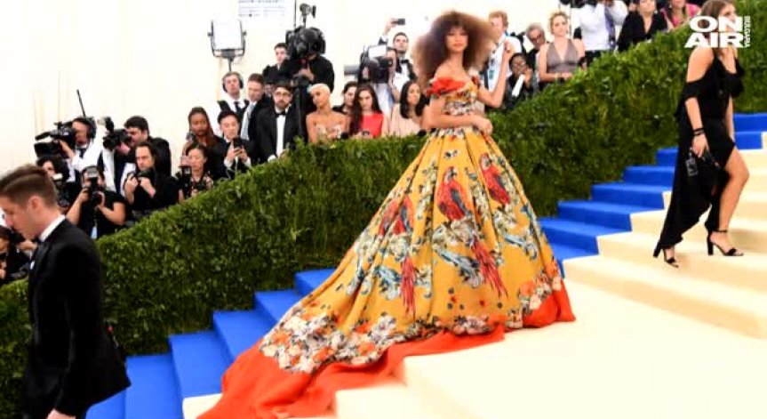 Кич или екстравагантност на червения килим?