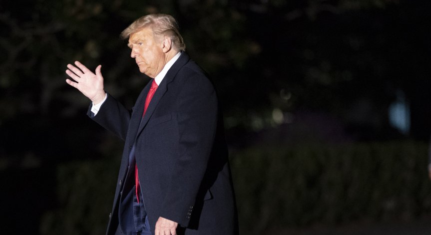 Дали ще победи или не, Тръмп ще връща 900 млн. долара