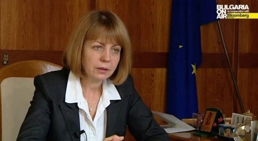 Фандъкова: Спестява се 15% електроенергия с обновяването на обществения транспорт