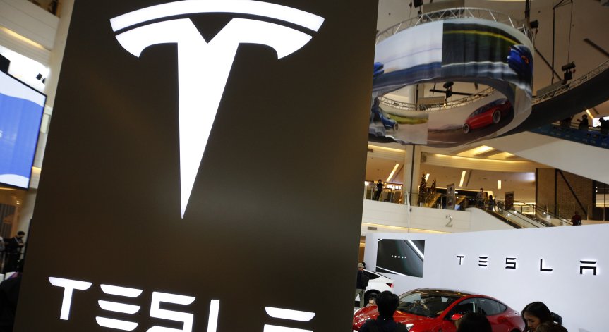 Известен китаец става дясна ръка на Мъск в Tesla
