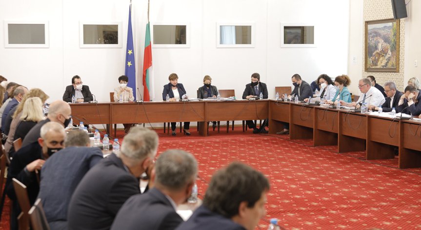 Правната комисия отхвърли ветото на Радев за 