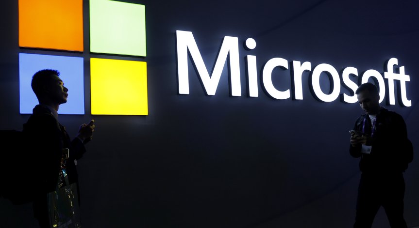 Microsoft изпреварва Apple с $500 млрд., държи и скрит коз