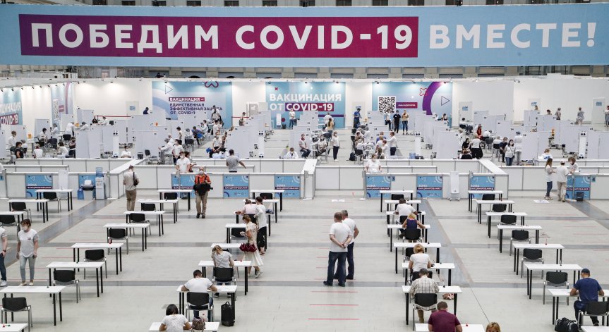 Не ги питат в Москва: Ако не си ваксиниран – оставаш без работа