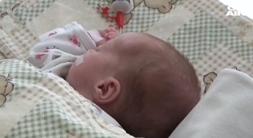 Бебе с рекордно тегло се роди в Пловдив