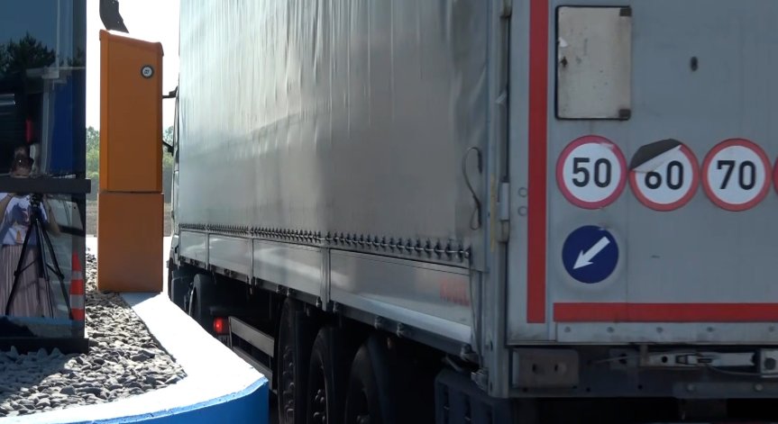 Спипаха шестима мигранти в цистерна на 