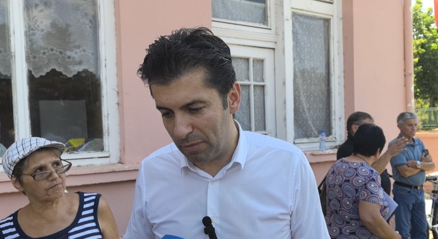 Кирил Петков посети Воден и Крайново.