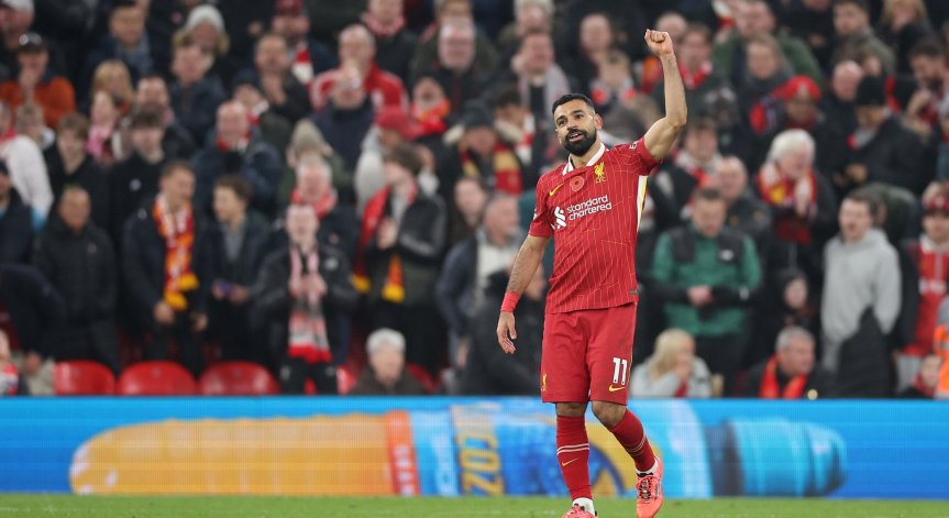 Победителите увеличиха с 8 точки преднината си.