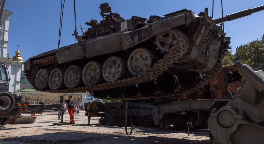 Полша изрази готовност да изпрати танкове на Украйна