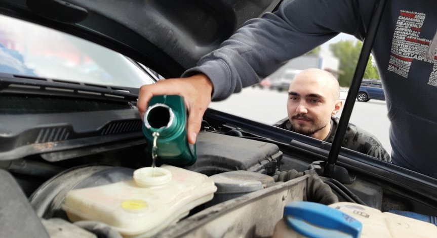 Митове за антифриза, в които вярват и опитни шофьори