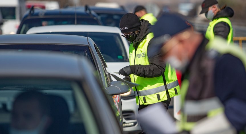 Вдигат КПП-тата от полунощ