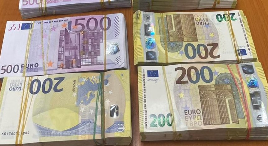 Удар за милиони: Турчин опитал да пренесе над 1,6 млн. евро през 