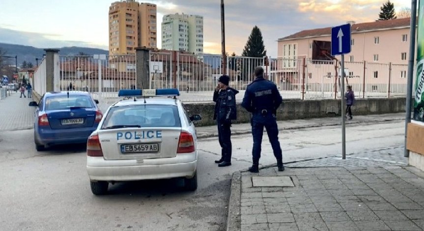 Заподозреният за убийството в Севлиево е изписан от психиатрията по настояване на жена му