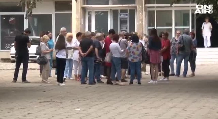 Протест в бяло: Медици от Стара Загора поискаха достойно заплащане