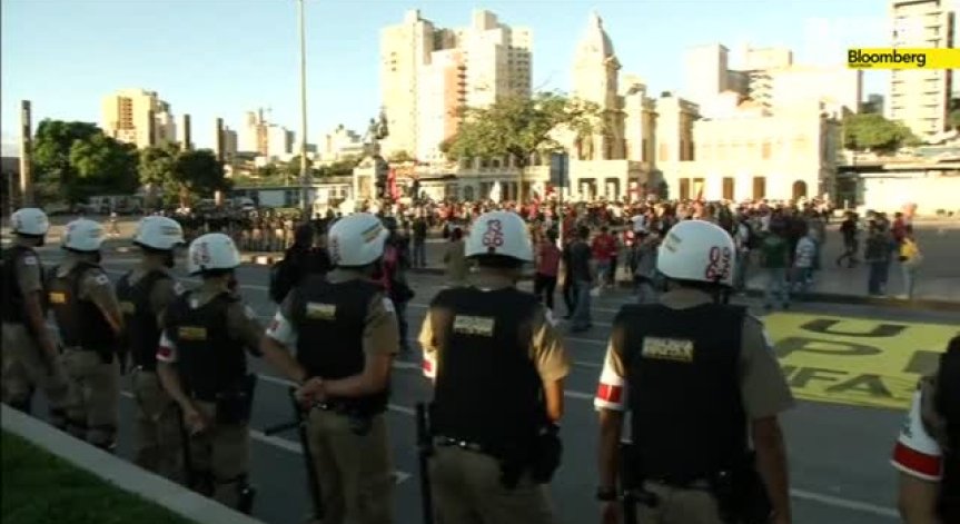 Недоволството от социалната несправедливост в Бразилия не стихва