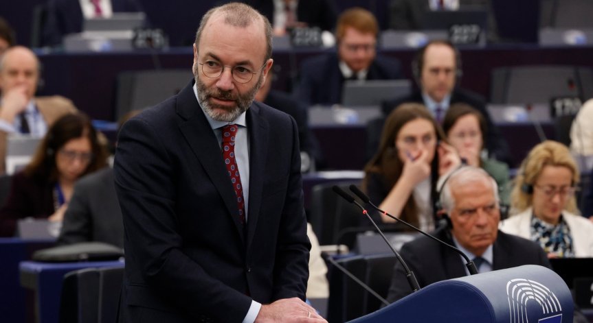 Вебер: Осъждаме отказа за влизане на Андрей Ковачев в РСМ