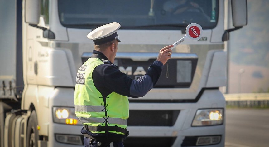 Институтът за пътна безопасност настоява за контрол.