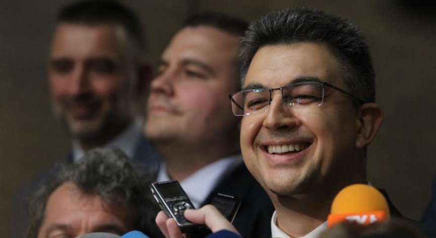 Пламен Николов вече не иска да е премиер, оттеглял се по лични причини