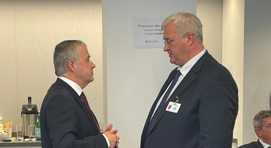 Министърът на външните работи е в САЩ за Общото събрание на ООН.