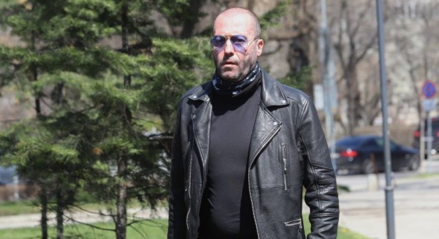 Ивайло Цветков-Нойзи доброволно се отказа от автомобила си