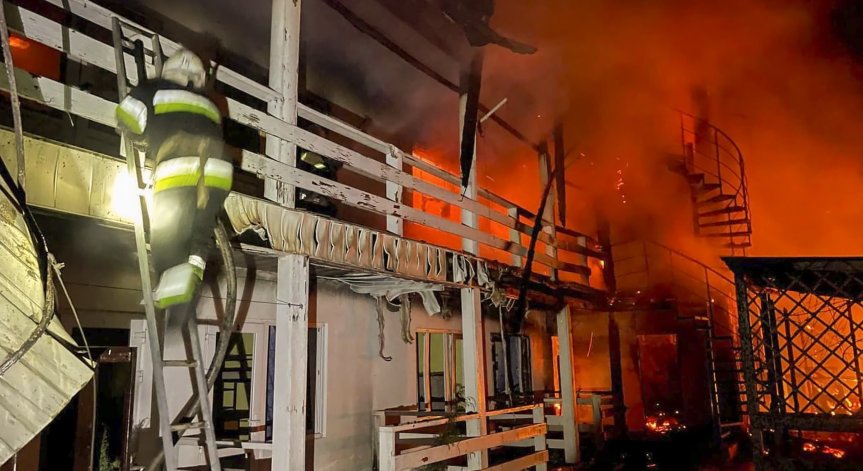 Руски ракети удариха черноморското пристанище в Одеса, избухна голям пожар