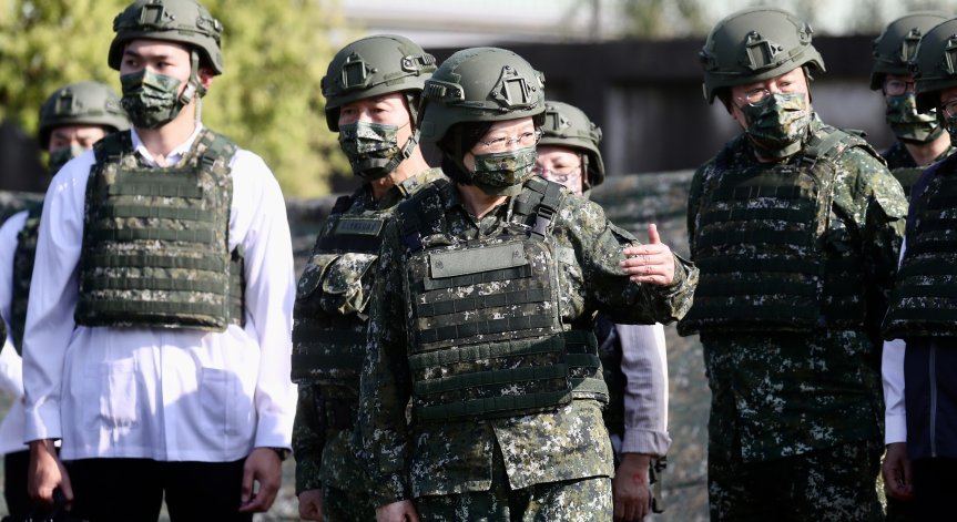 Китай обвини Канада в провокация с военни самолети и я заплаши с последици