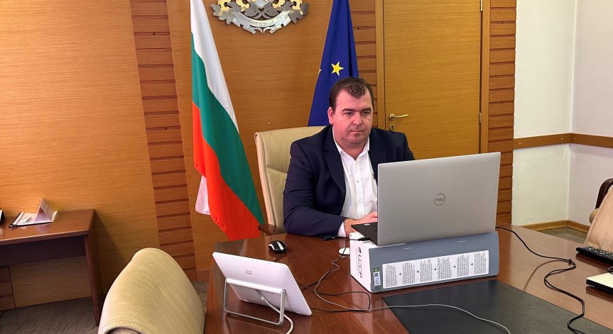 Явор Гечев: Приемът по авансовото плащане по украинската помощ ще започне скоро