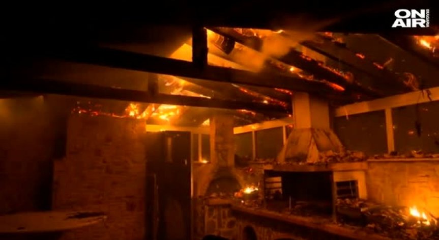 Над 70 са вече жертвите на огнената стихия, обхванала Гърция