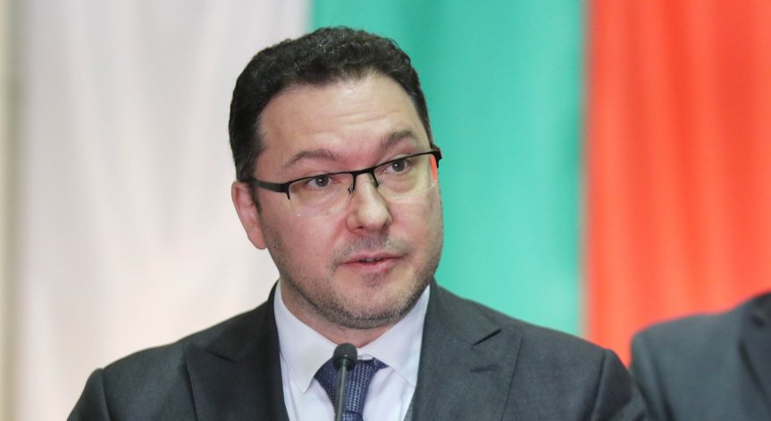 Полицаите да не превишават правомощията си.