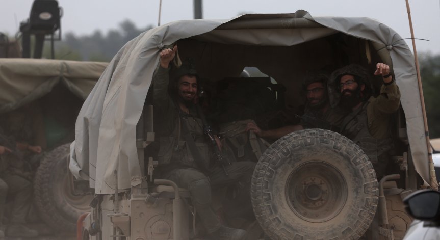 Израел притисна 