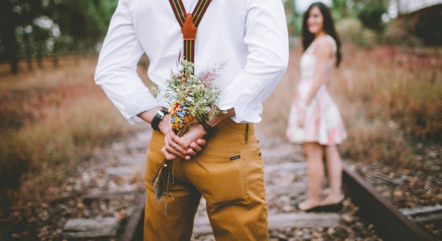 Пет знака, че все още мисли за бившата си и няма сериозни намерения към вас