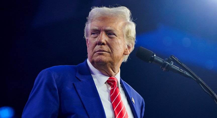 Деянието му е квалифицирано като сексуално посегателство.