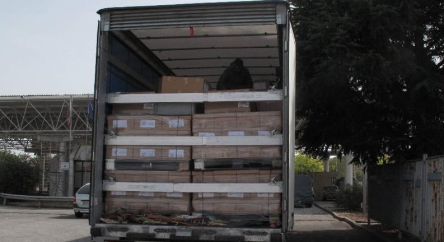 Заловиха сириец и мароканци, укрити в камион на ГКПП 