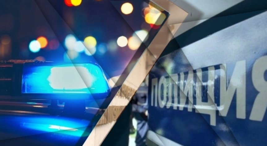 Два автобуса и кола се удариха на пътя Русе-Бяла